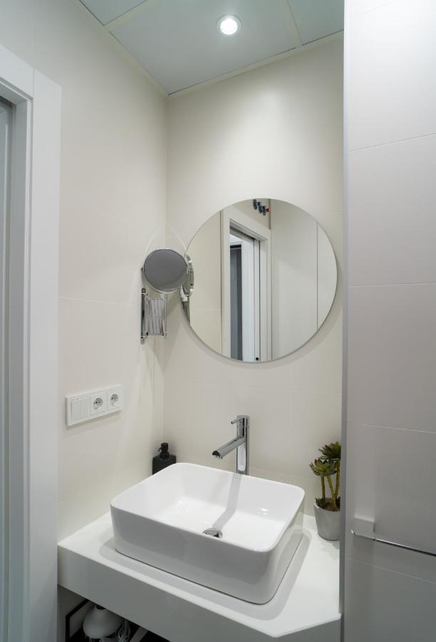 Aac Malaga - Apartamento Luminoso Y Nuevo, A 1,3Km Del Centro De Málaga Exterior foto